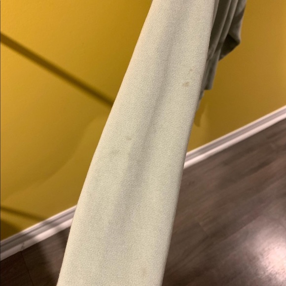 Nike Cropped Sweater Women’s - Picture 3 of 5